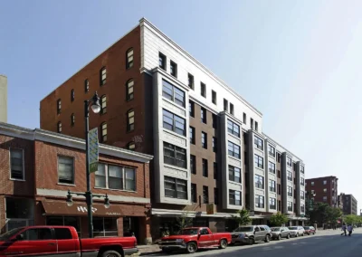 645 Congress exterior view of apartment building